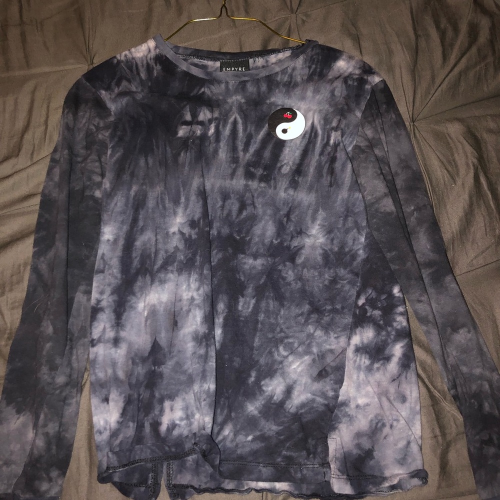 Tops - Picture 11 of 13